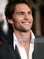 Seann William Scott #16556 picture (Portrait Medium)