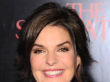 Sela Ward