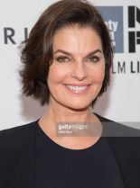 Sela Ward