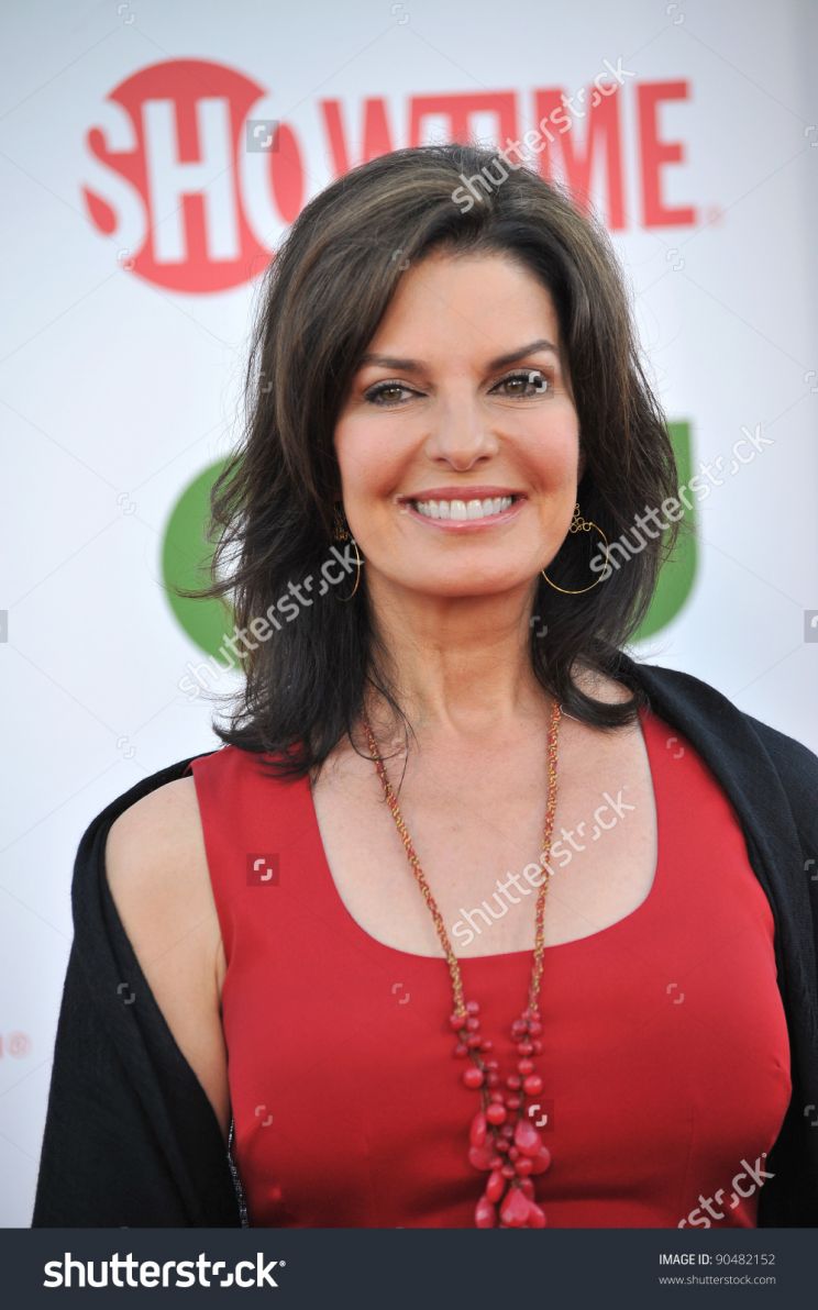 Sela Ward