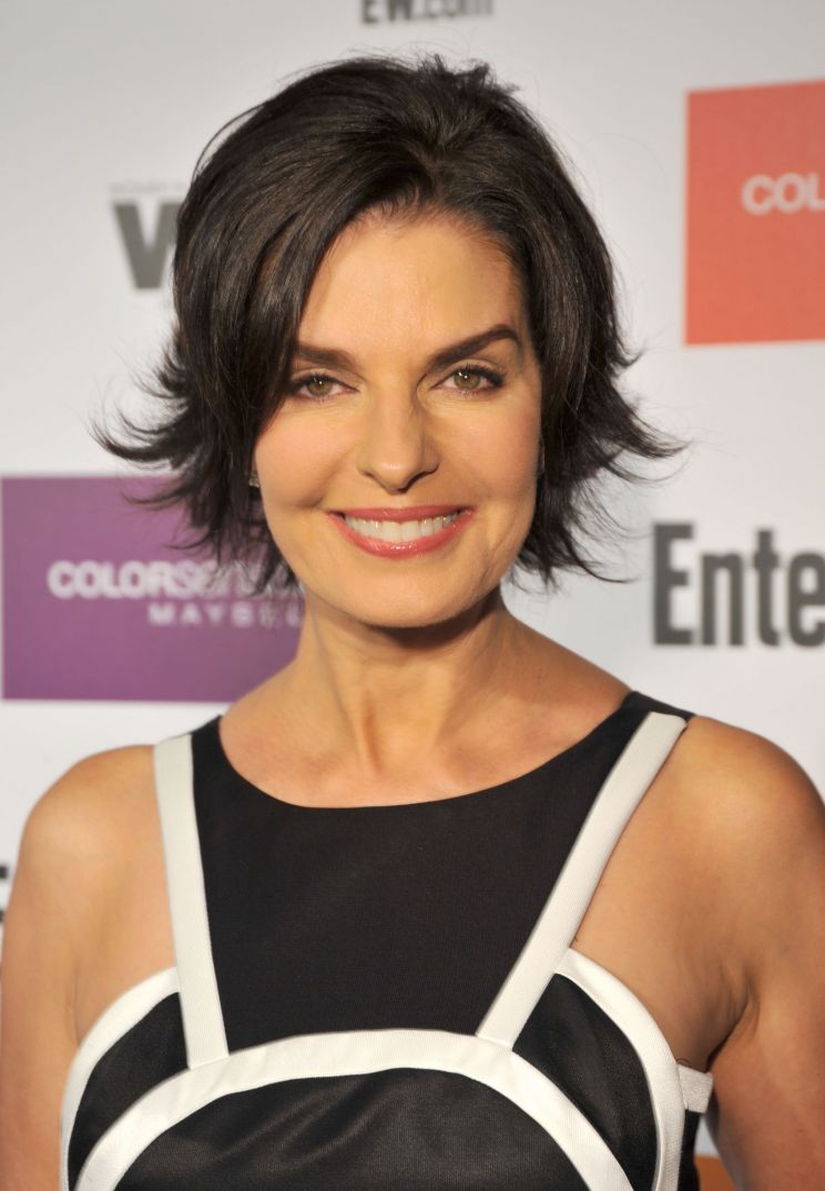 Sela Ward