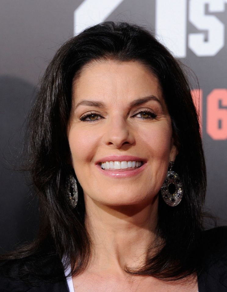 Sela Ward