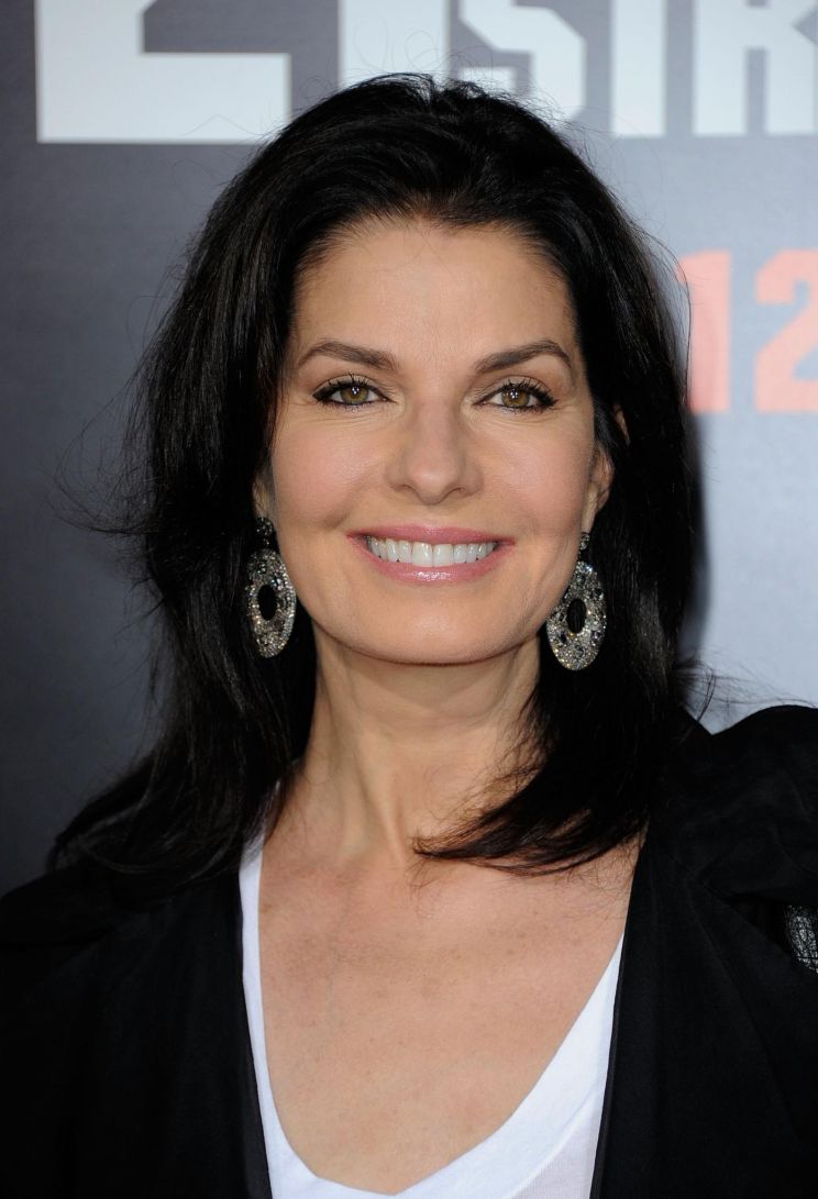 Sela Ward