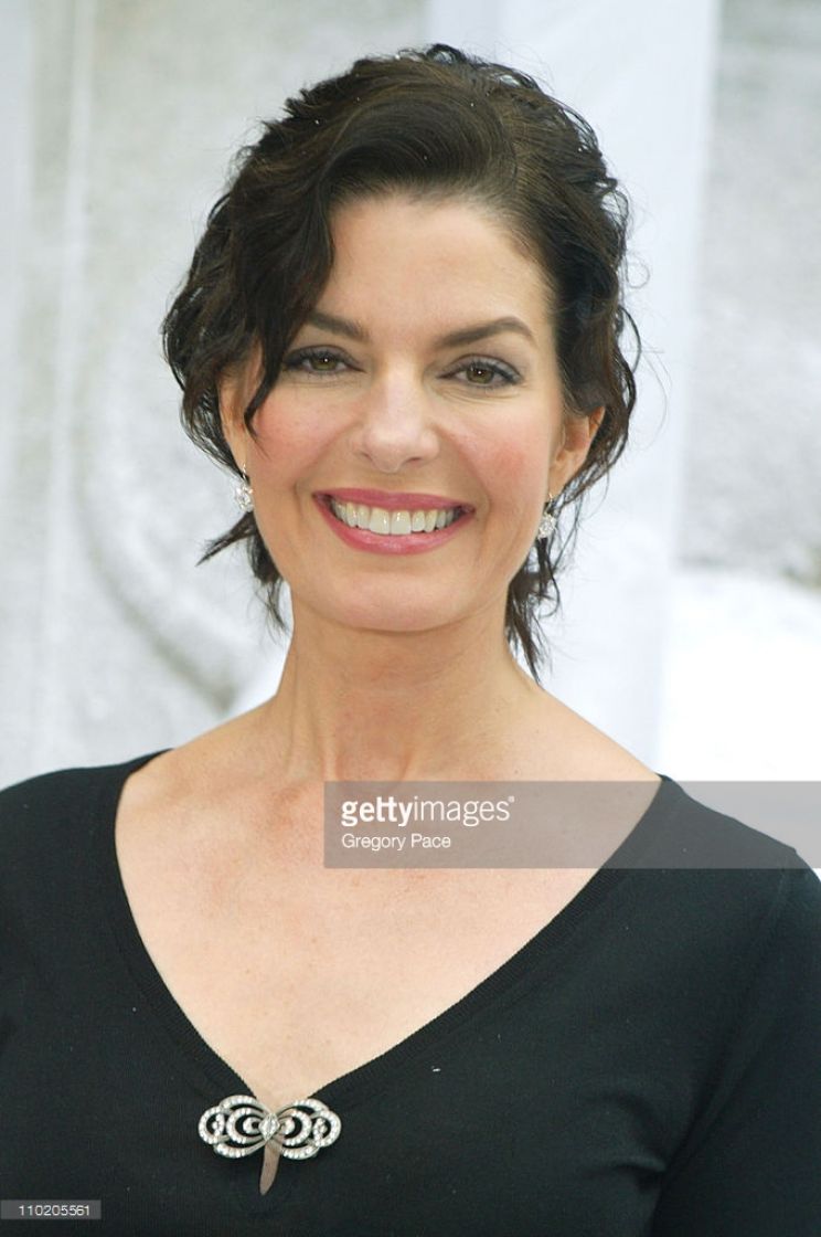 Sela Ward