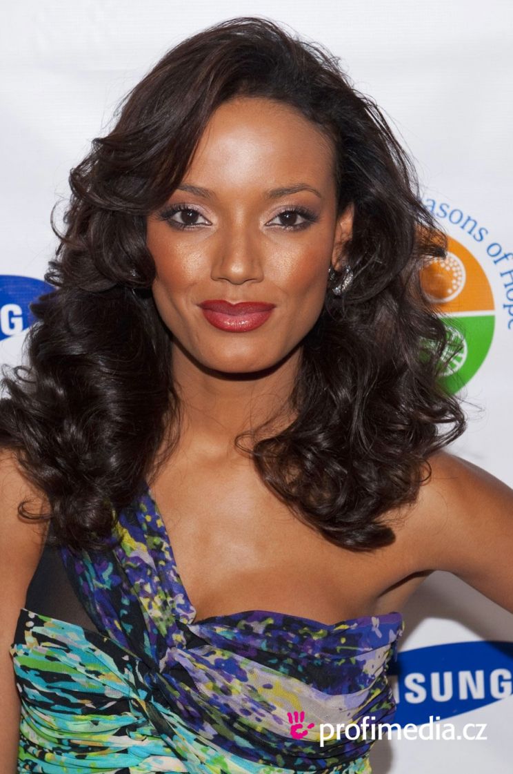 Selita Ebanks