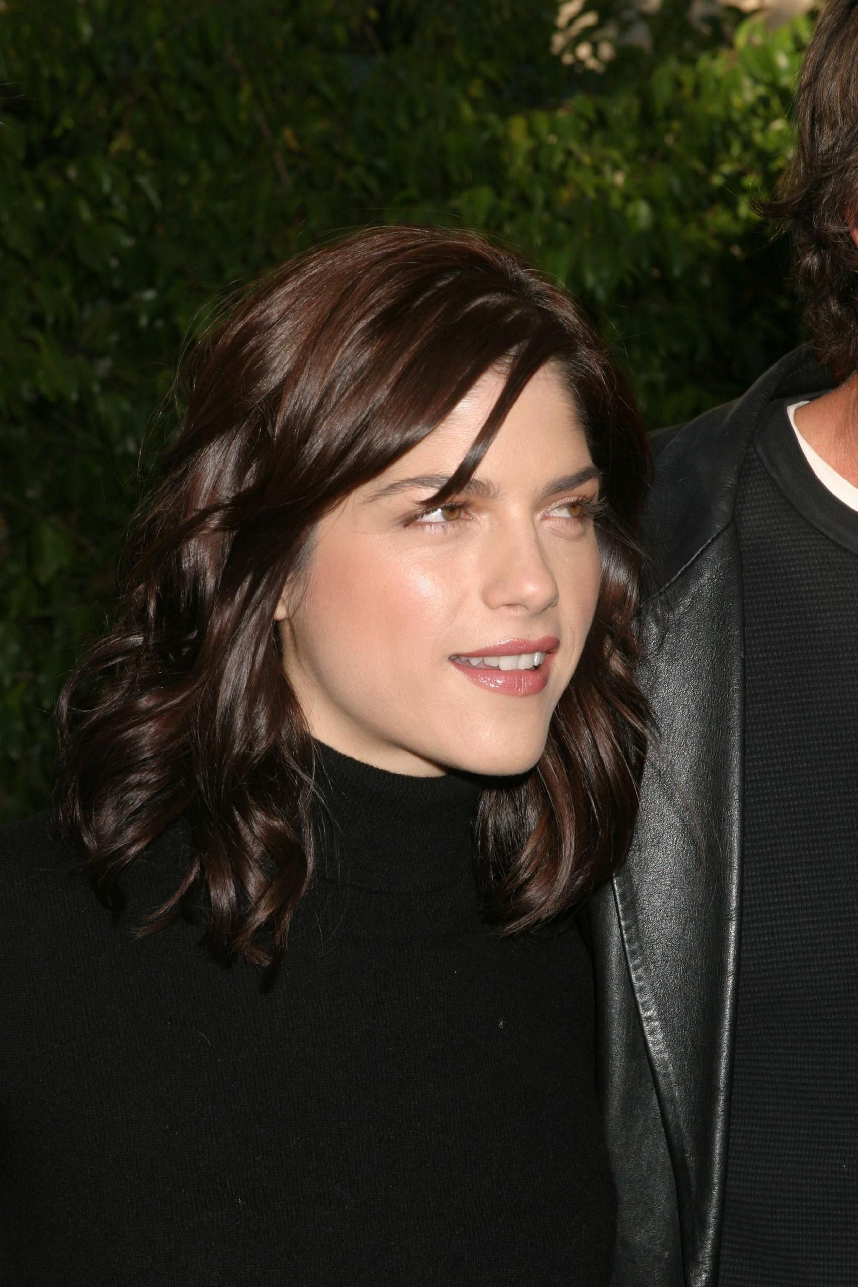 Rare Photos: Selma Blair & Brittany Murphy