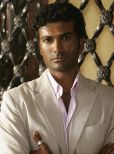 Sendhil Ramamurthy