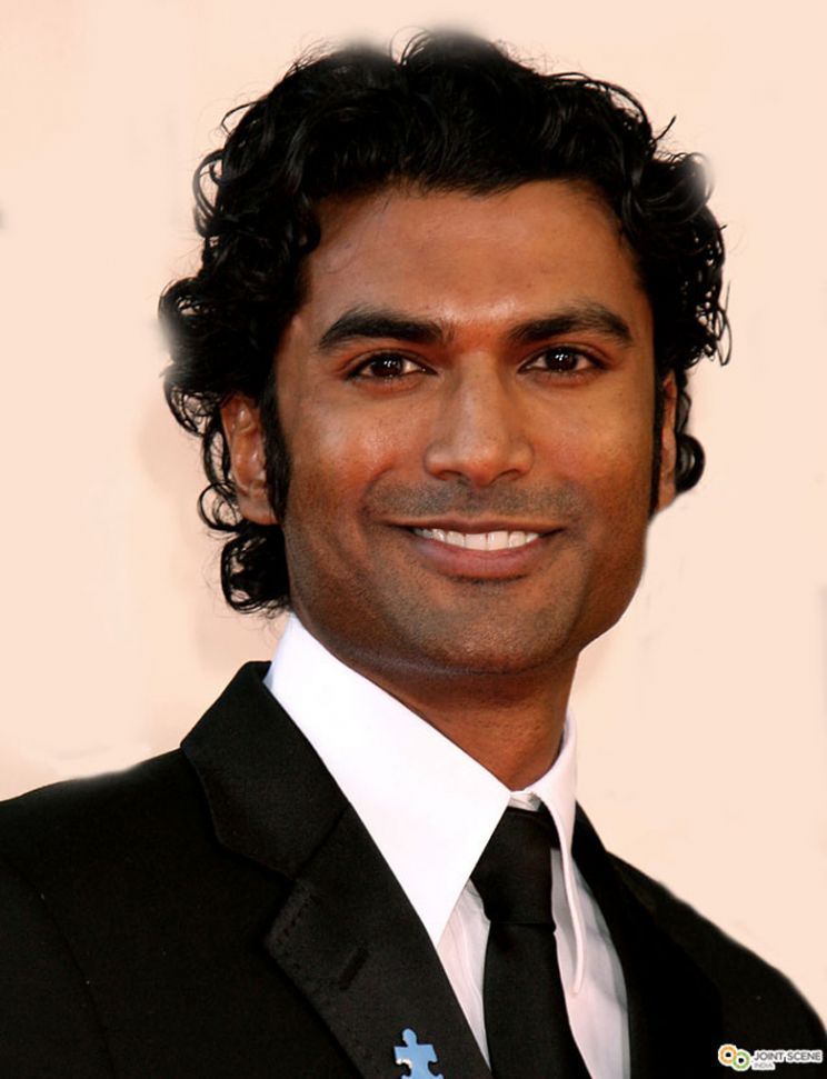 Sendhil Ramamurthy