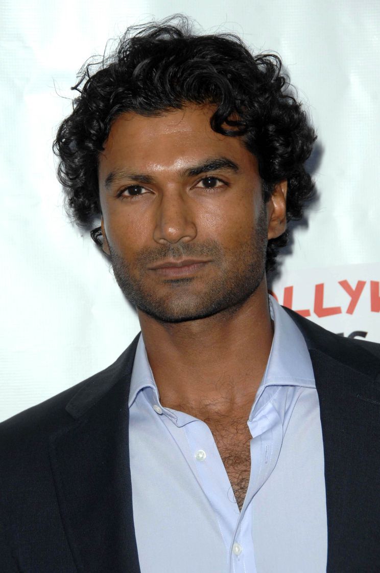 Sendhil Ramamurthy