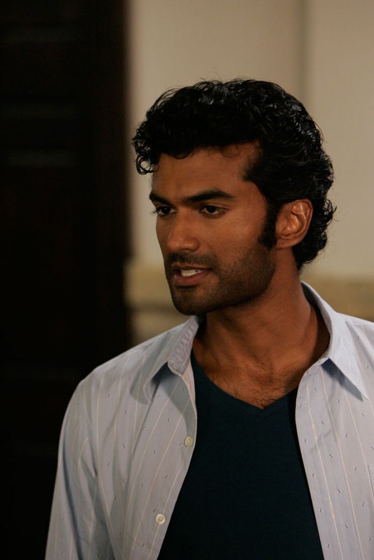 Sendhil Ramamurthy