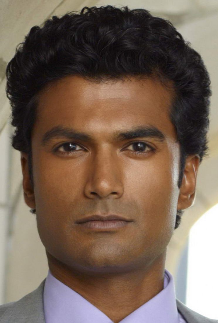 Sendhil Ramamurthy