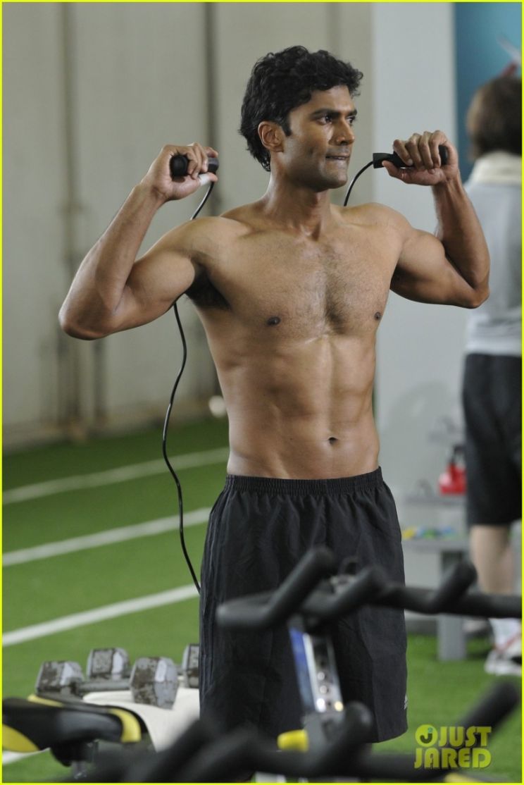 Sendhil Ramamurthy