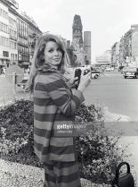Senta Berger #617616 picture (Portrait Medium)