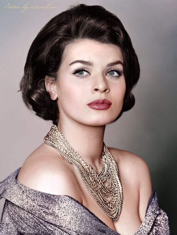 Senta Berger