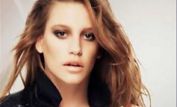 Serenay Sarikaya