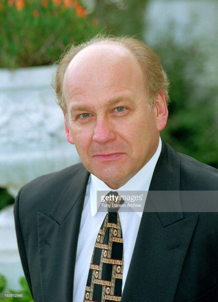 Pictures of Serge Houde