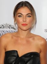 Serinda Swan photo