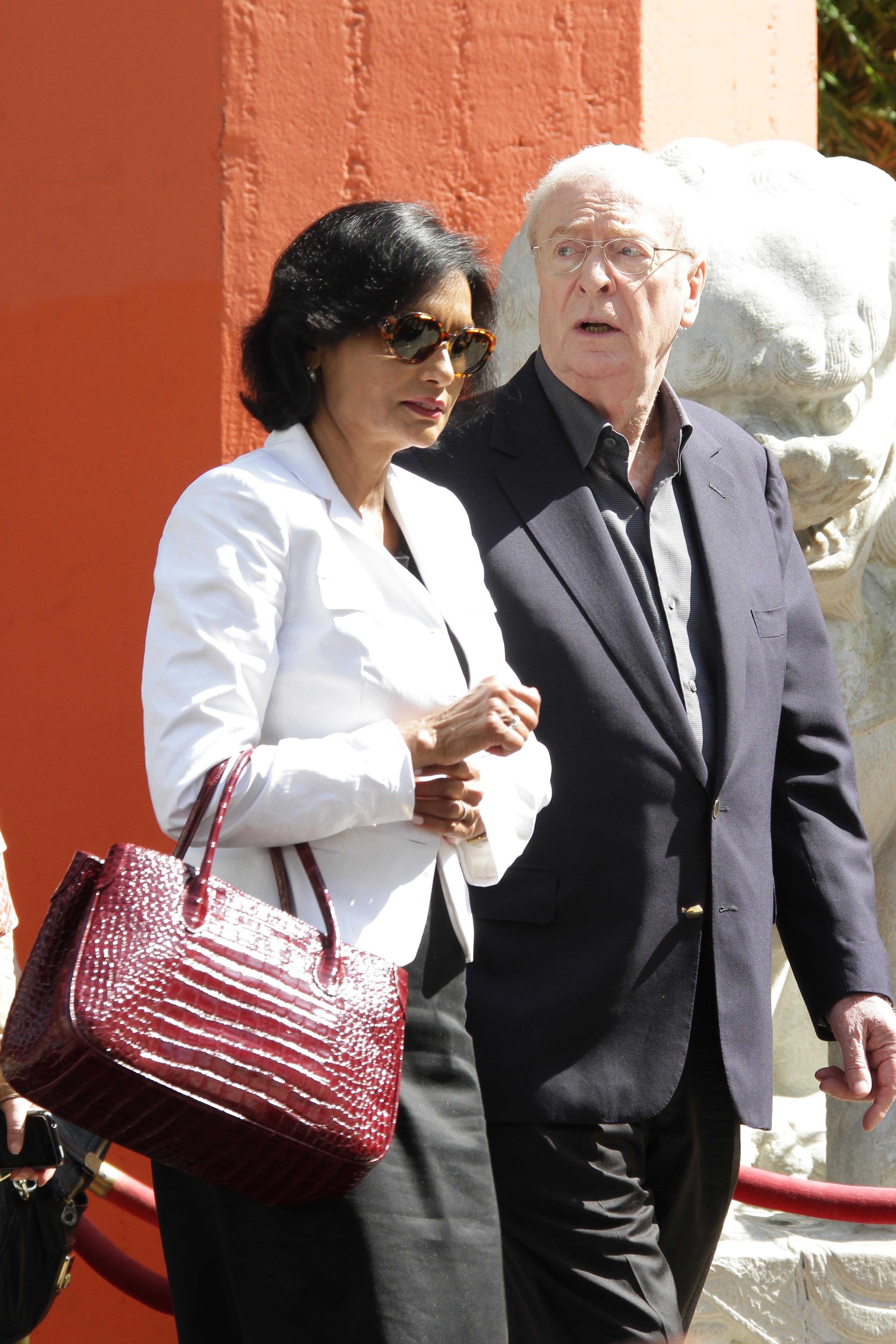 Pictures of Shakira Caine