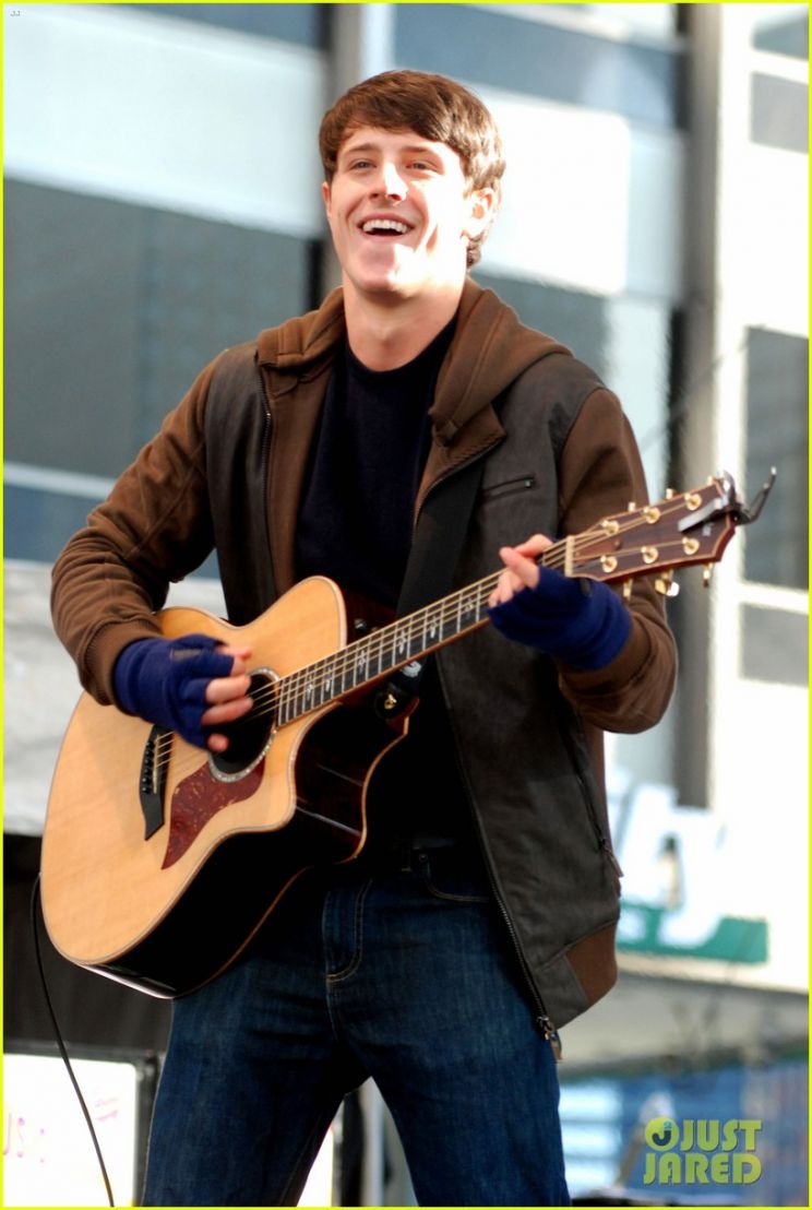 Shane Harper