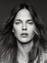 Shannan Click photo