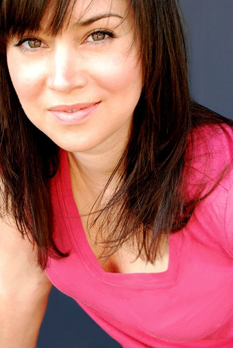 Shannon Esra