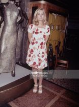 Shannon Sturges photo