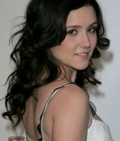 Shannon Woodward