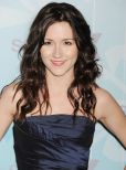 Shannon Woodward