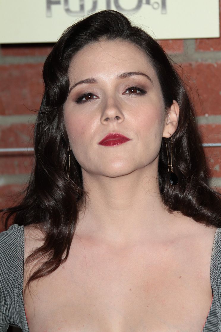 Shannon Woodward