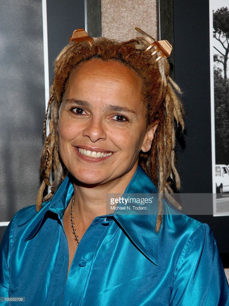 Shari Belafonte