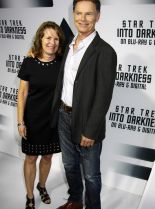 Shari Stowe photo
