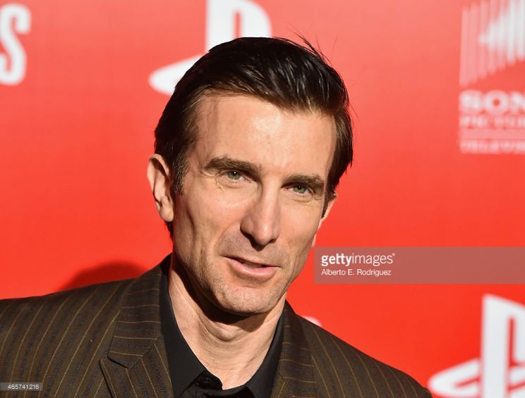 Sharlto Copley