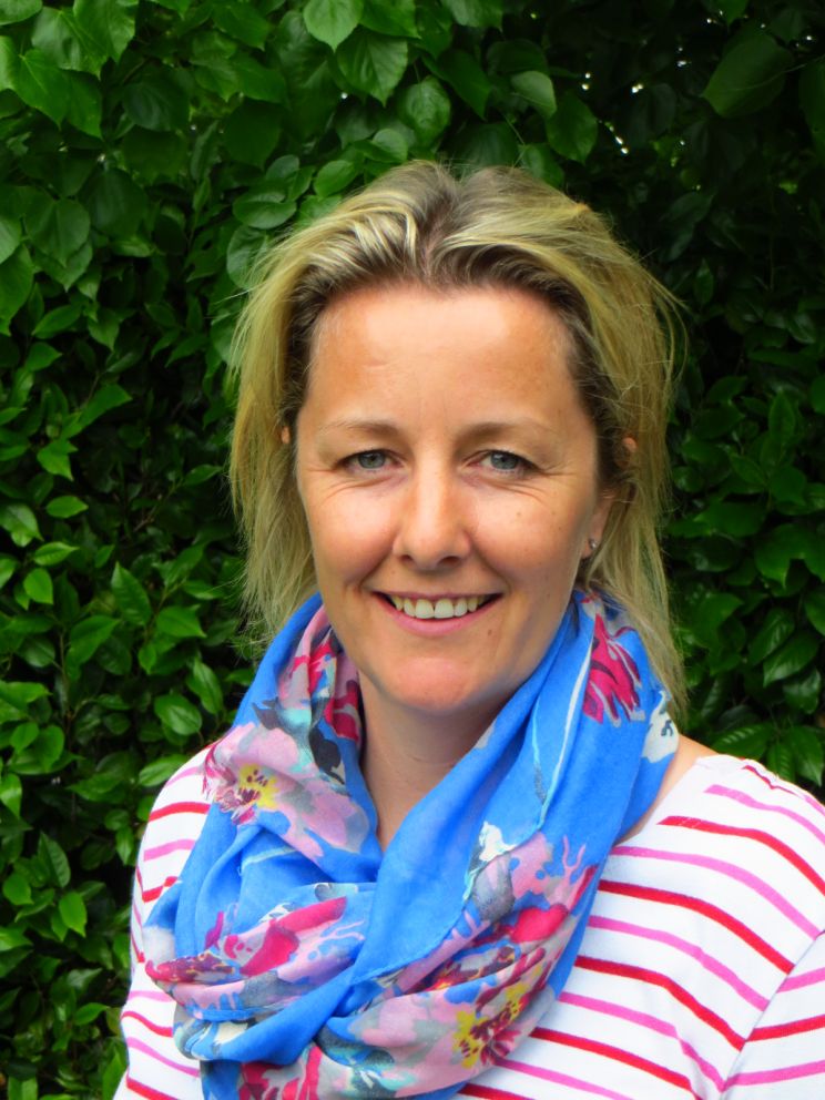 Sharon Barr