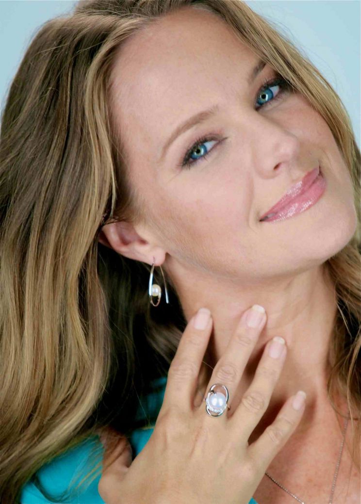 Sharon Case