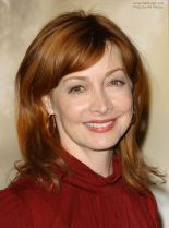 Sharon Lawrence photo
