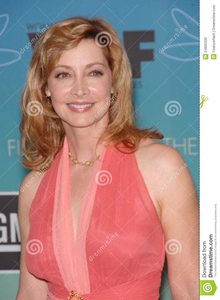Sharon Lawrence