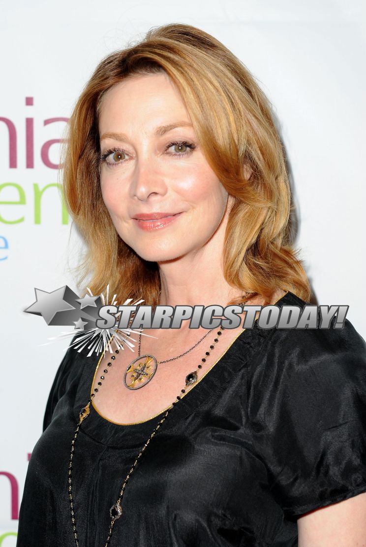 Sharon Lawrence