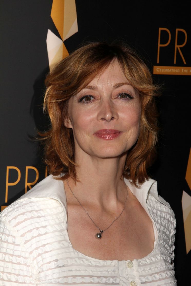 Sharon Lawrence