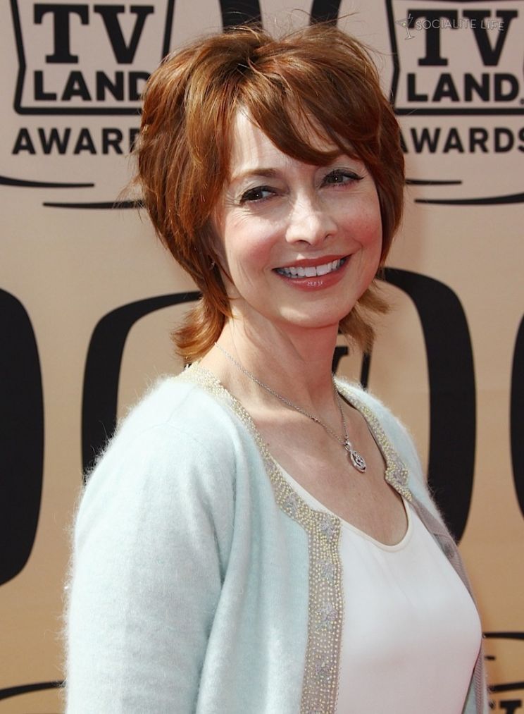 Sharon Lawrence