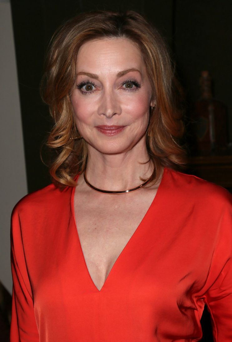 Sharon Lawrence