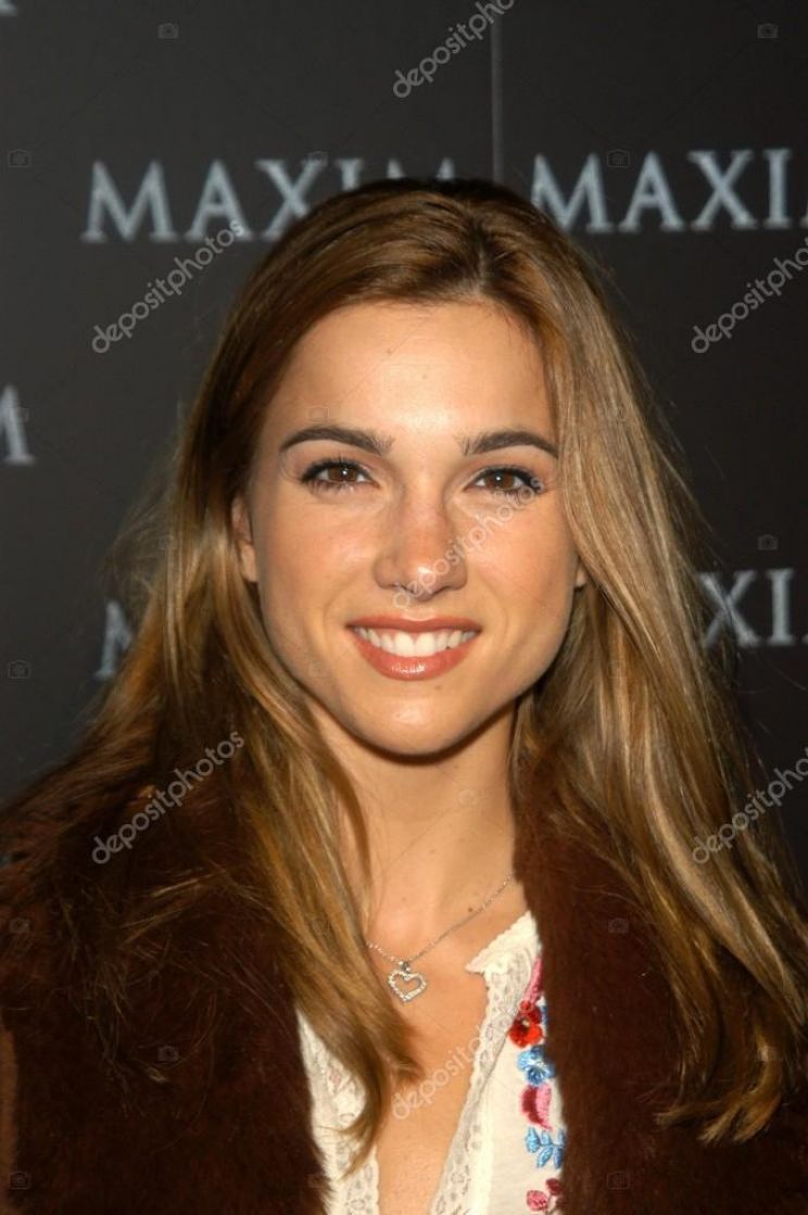 Shauna Cross