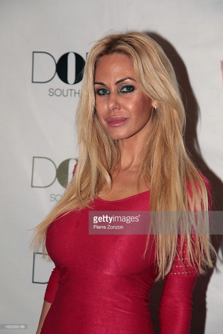 Shauna Sand