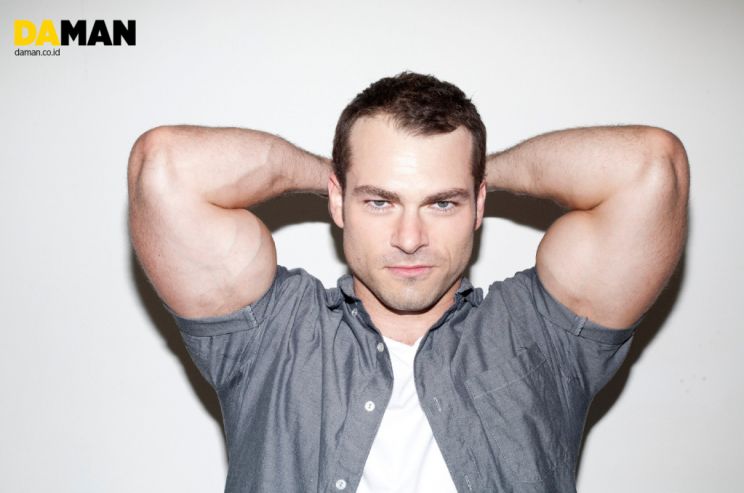 Shawn Roberts