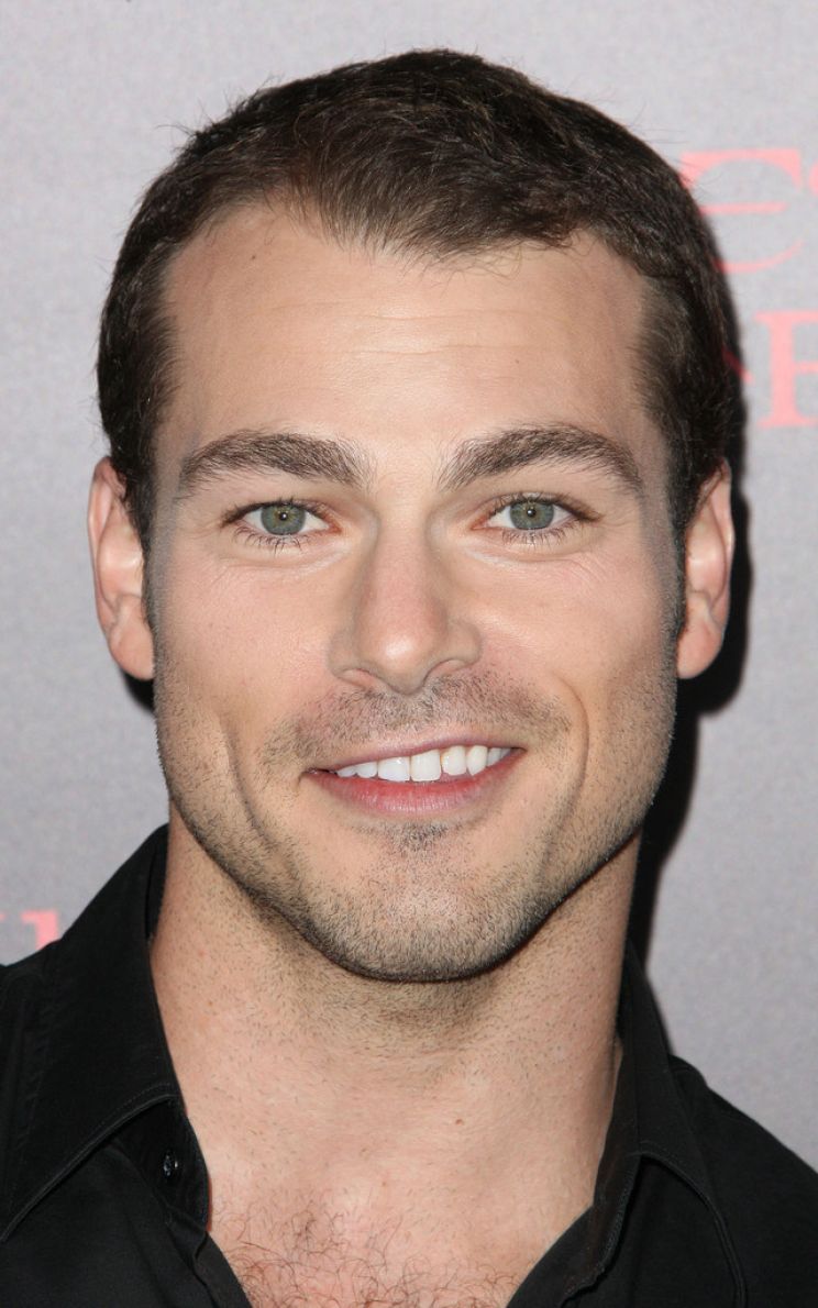 Shawn Roberts