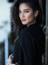 Shay Mitchell