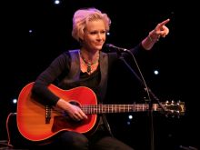 Shelby Lynne