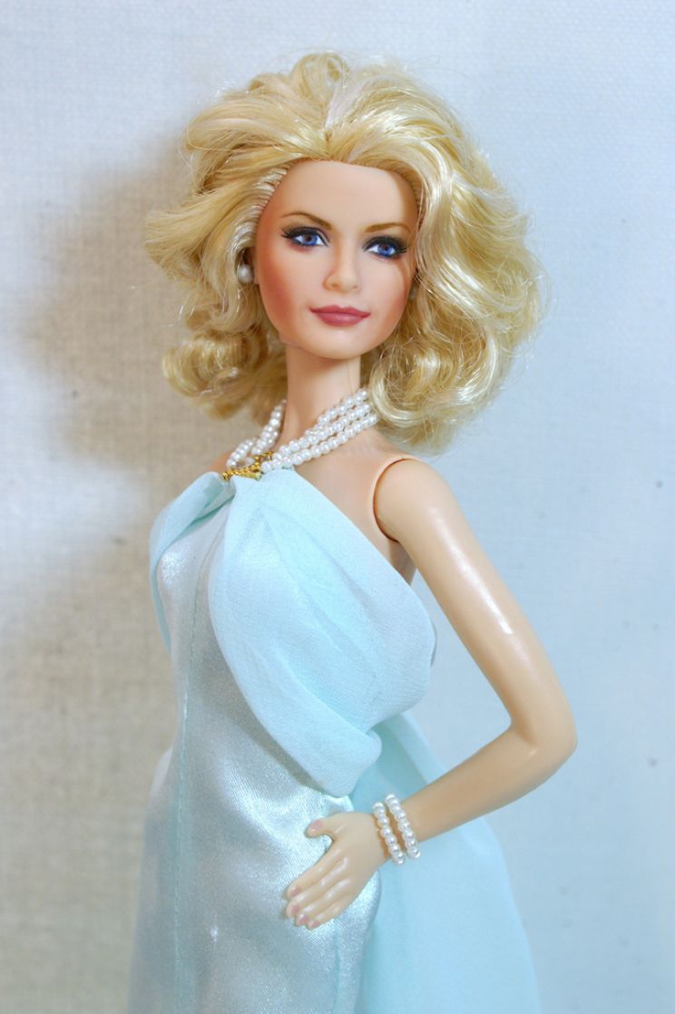 Shelley Hack