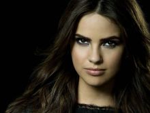 Shelley Hennig