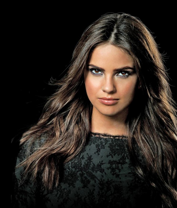 Shelley Hennig