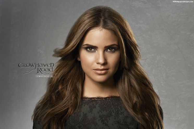 Shelley Hennig